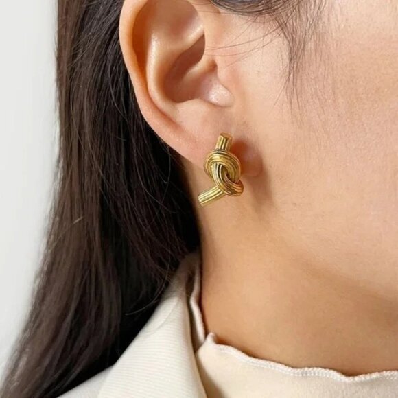 18k Gold Plated Twisted Shape Earrings